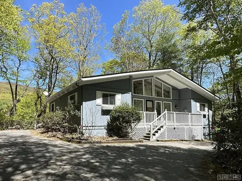 810 Hickory Drive Sapphire NC 28774