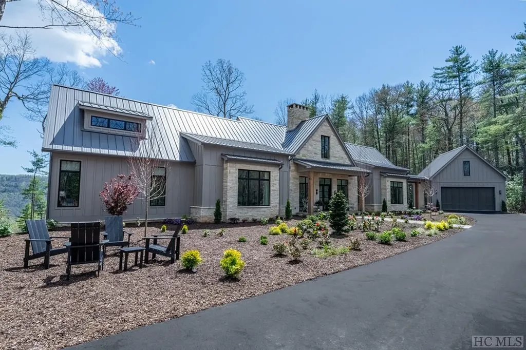 305 Saratay Falls Drive Cashiers NC 28717