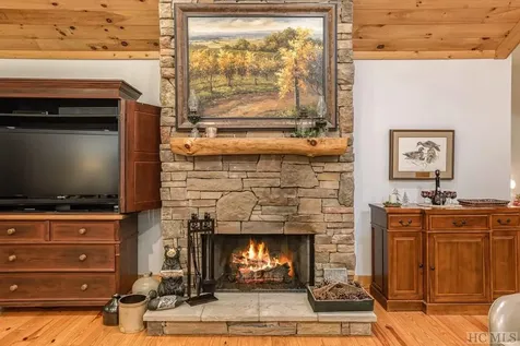 403 Narrows Road Sapphire NC 28774