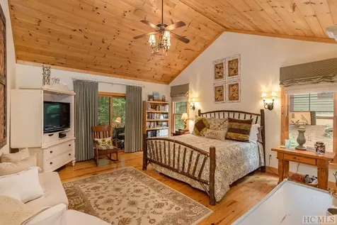 403 Narrows Road Sapphire NC 28774