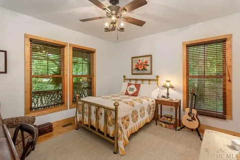 403 Narrows Road Sapphire NC 28774