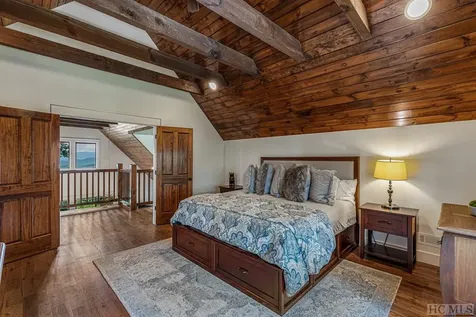 44 Milkweed Trail Glenville NC 28736