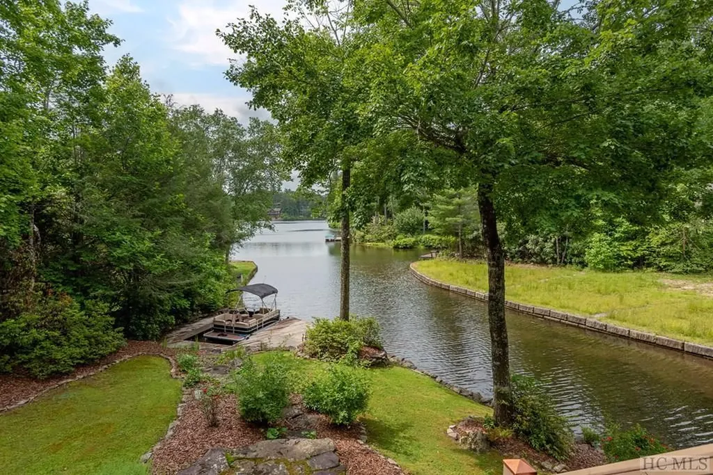 12 Club Drive Sapphire NC 28774