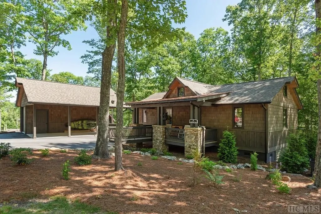 20 Camp Fire Trail Glenville NC 28736