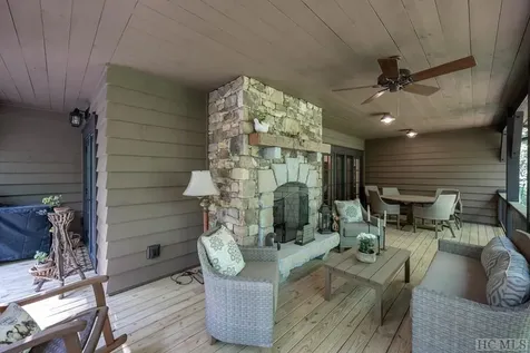 195 Roaming Road Glenville NC 28736