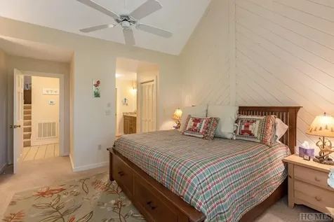 134 Racquet Club Villas Drive Sapphire NC 28774