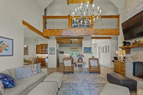 185 Glenridge Road Glenville NC 28736