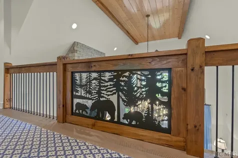 185 Glenridge Road Glenville NC 28736