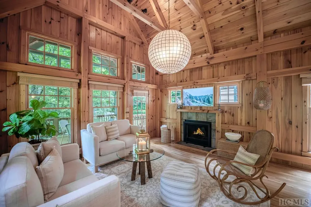 320 Catesby Trail Cashiers NC 28717