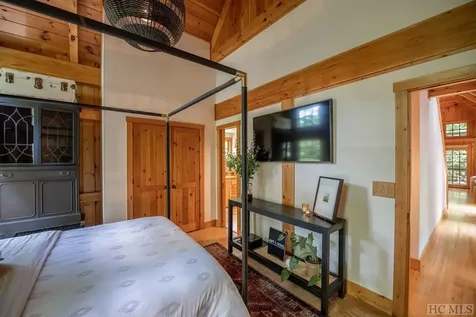 320 Catesby Trail Cashiers NC 28717