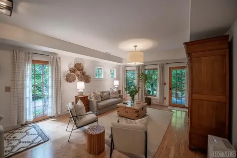 320 Catesby Trail Cashiers NC 28717
