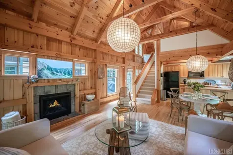 320 Catesby Trail Cashiers NC 28717