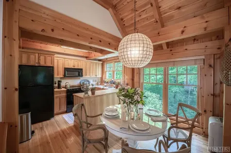320 Catesby Trail Cashiers NC 28717