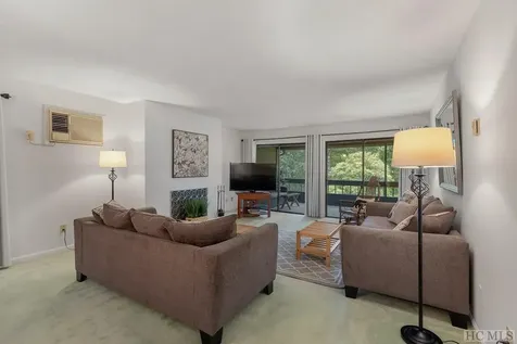 98 Dogwood Knob Lane Sapphire NC 28774