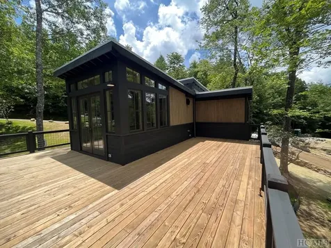 111 Moonstone Loop Highlands NC 28741