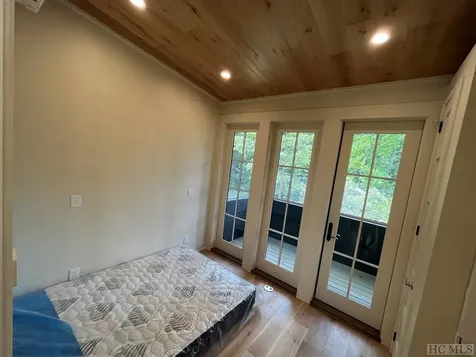 111 Moonstone Loop Highlands NC 28741