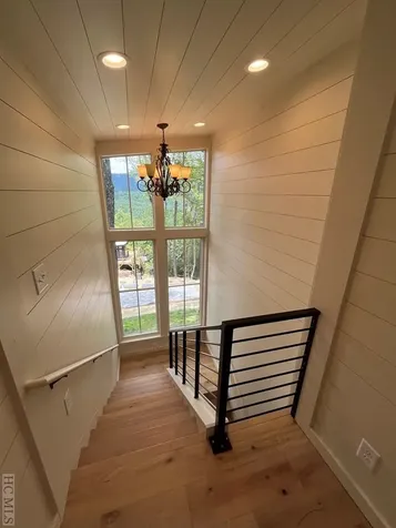 111 Moonstone Loop Highlands NC 28741