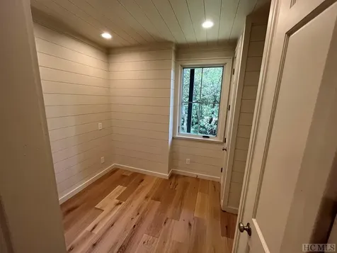111 Moonstone Loop Highlands NC 28741