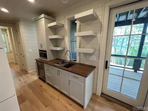 111 Moonstone Loop Highlands NC 28741
