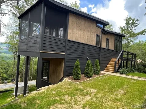 111 Moonstone Loop Highlands NC 28741