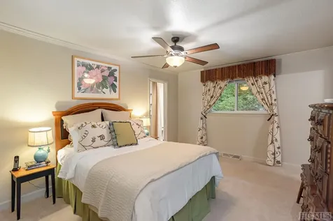 21 E View Road Highlands NC 28741