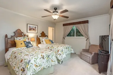 21 E View Road Highlands NC 28741