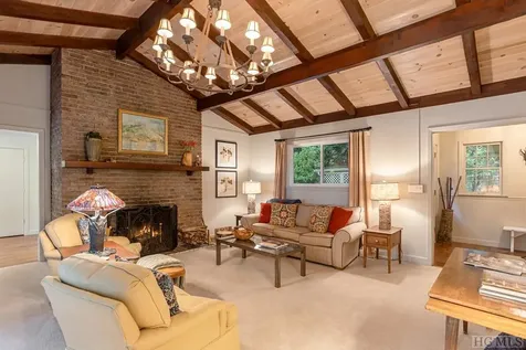 21 E View Road Highlands NC 28741