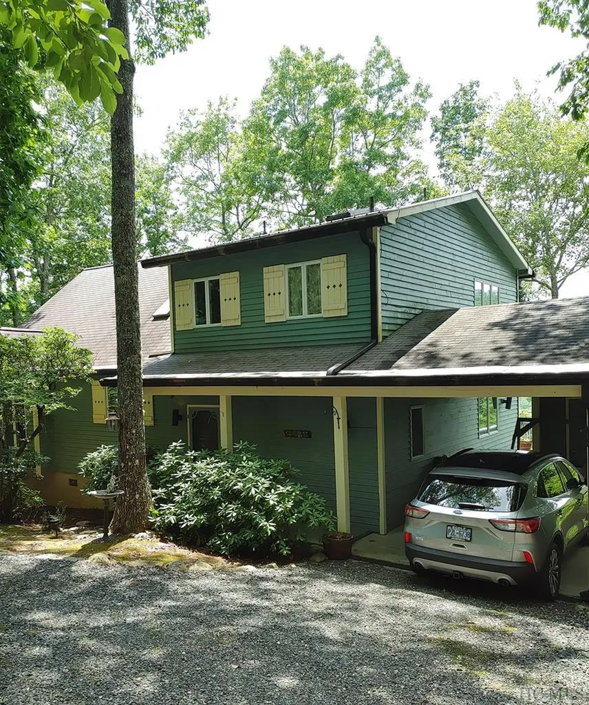 256 S Buckberry Drive Sapphire NC 28774