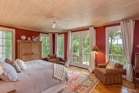 413 High Meadow Road Cullowhee NC 28723