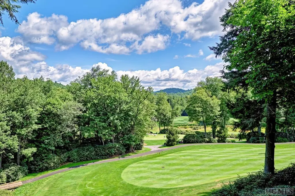 143 D Turning Leaf Lane Highlands NC 28741