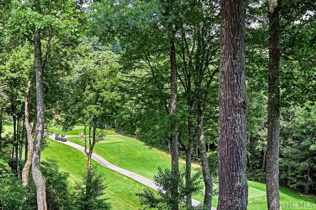 143 D Turning Leaf Lane Highlands NC 28741