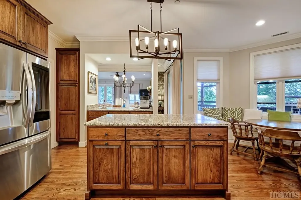 143 D Turning Leaf Lane Highlands NC 28741