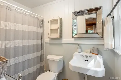 376 Wingina Place Highlands NC 28741