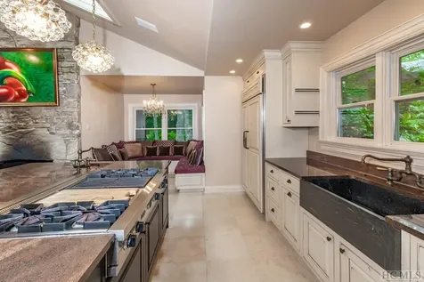 105 Hickory Ridge Road Scaly Mountain NC 28741