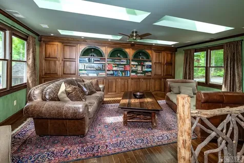 105 Hickory Ridge Road Scaly Mountain NC 28741
