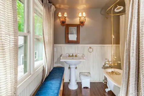 105 Hickory Ridge Road Scaly Mountain NC 28741
