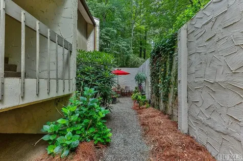 98 Dogwood Knob Lane Sapphire NC 28774