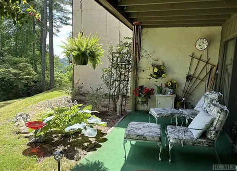 75 Holly Ridge Road Sapphire NC 28774