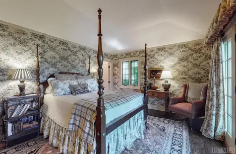 1065 Claire Lane Highlands NC 28741