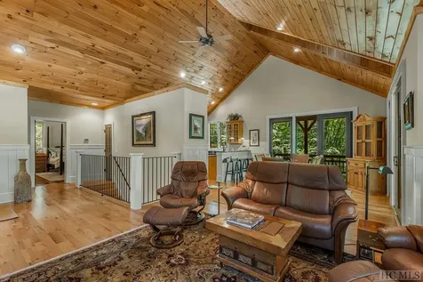 1028 Links Drive Cashiers NC 28717