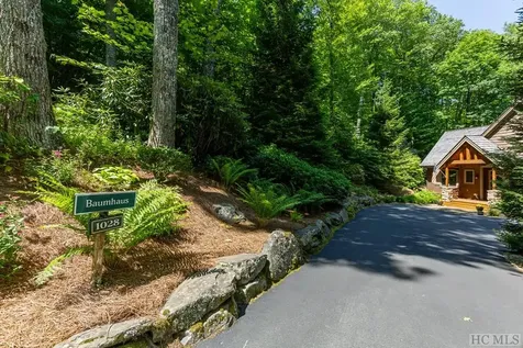 1028 Links Drive Cashiers NC 28717