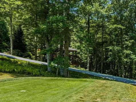 1028 Links Drive Cashiers NC 28717