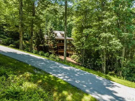 1028 Links Drive Cashiers NC 28717