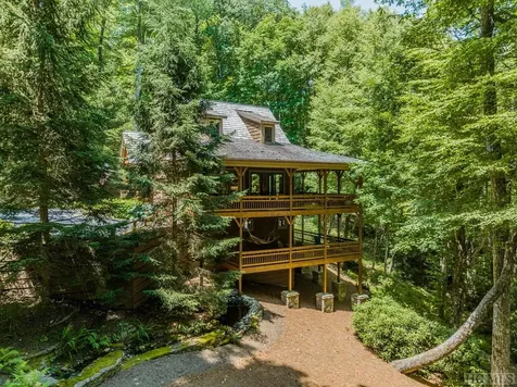 1028 Links Drive Cashiers NC 28717