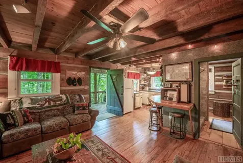 1524 Mccall Road Cashiers NC 28717