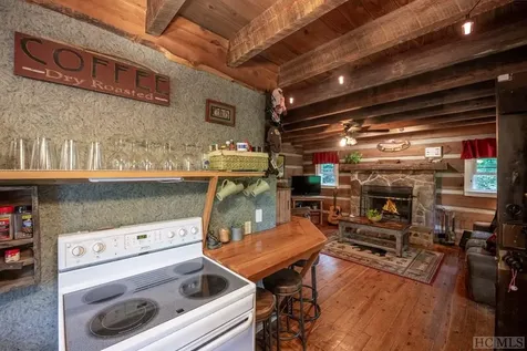 1524 Mccall Road Cashiers NC 28717