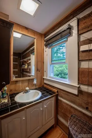 1524 Mccall Road Cashiers NC 28717