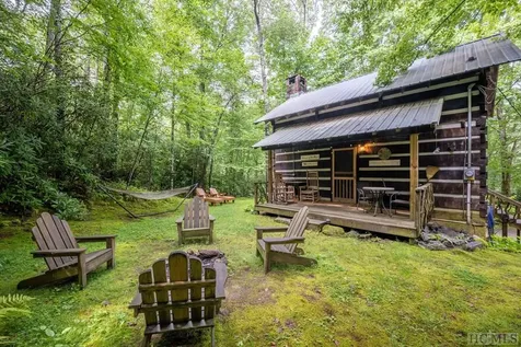 1524 Mccall Road Cashiers NC 28717
