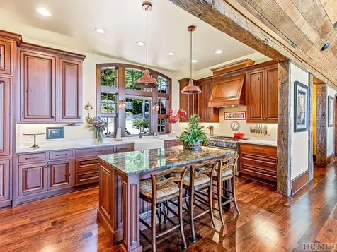 1914 Toxaway Drive Lake Toxaway NC 28747