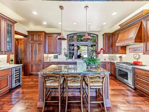 1914 Toxaway Drive Lake Toxaway NC 28747